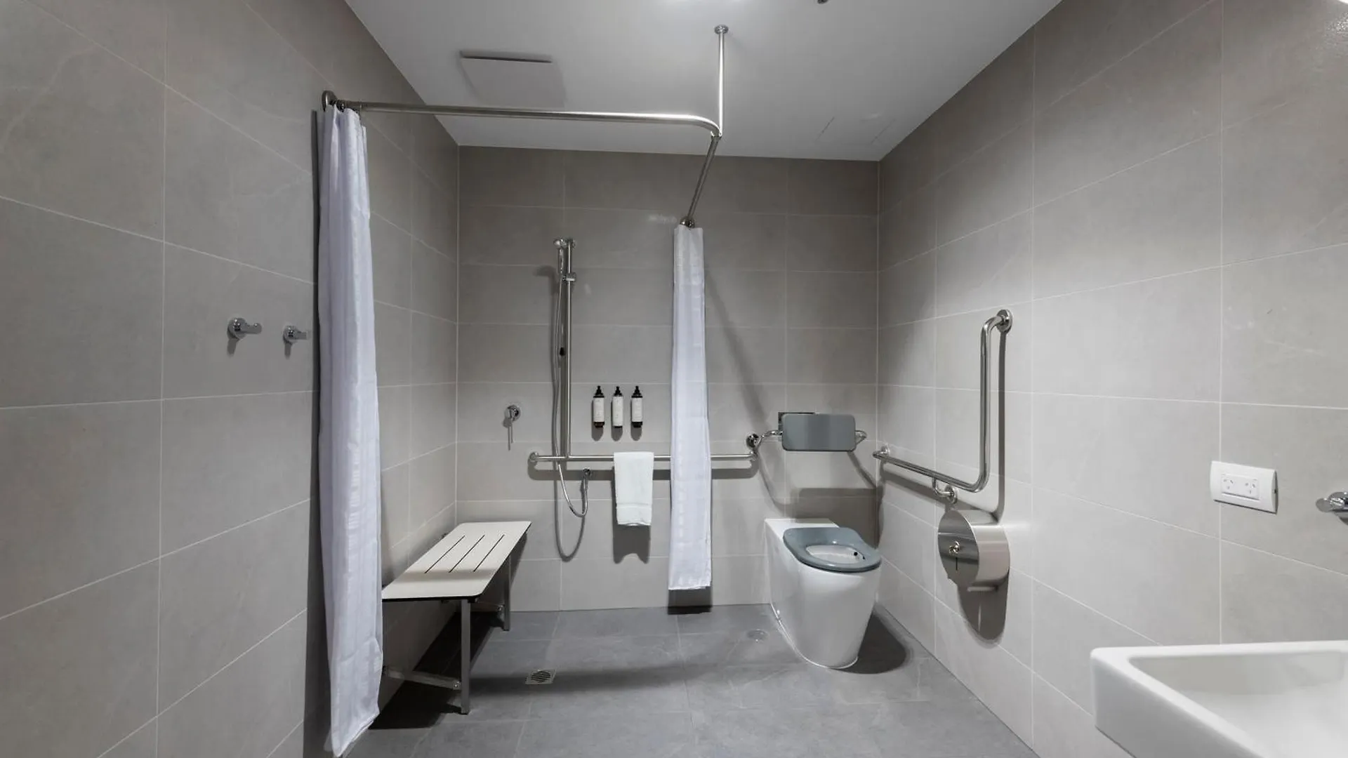 Tryp Adelaide By Wyndham Hotel